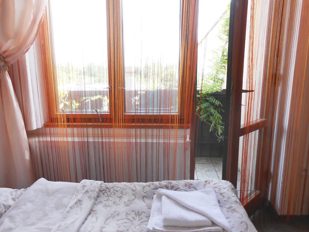 White Rabbit Hall Hotel Podebrady Room photo